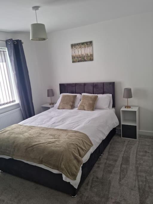 5 Bedroom House - Cheshire Oaks Ellesmere Port Bagian luar foto