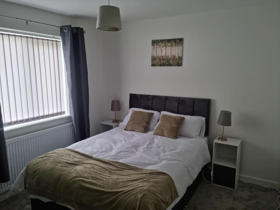 5 Bedroom House - Cheshire Oaks Ellesmere Port Bagian luar foto